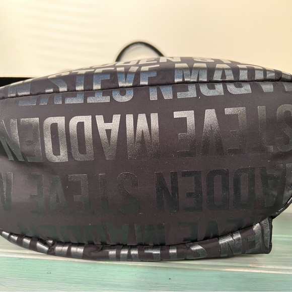 Steve Madden Signature Backpack New Without Tags - Picture 8 of 11